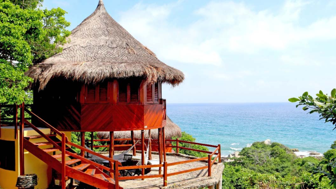 Ecohabs en la playa Cañaveral del Parque Tayrona